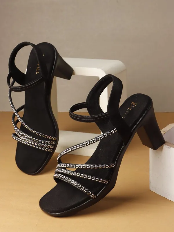 Black_Suede_Heels_For_Women