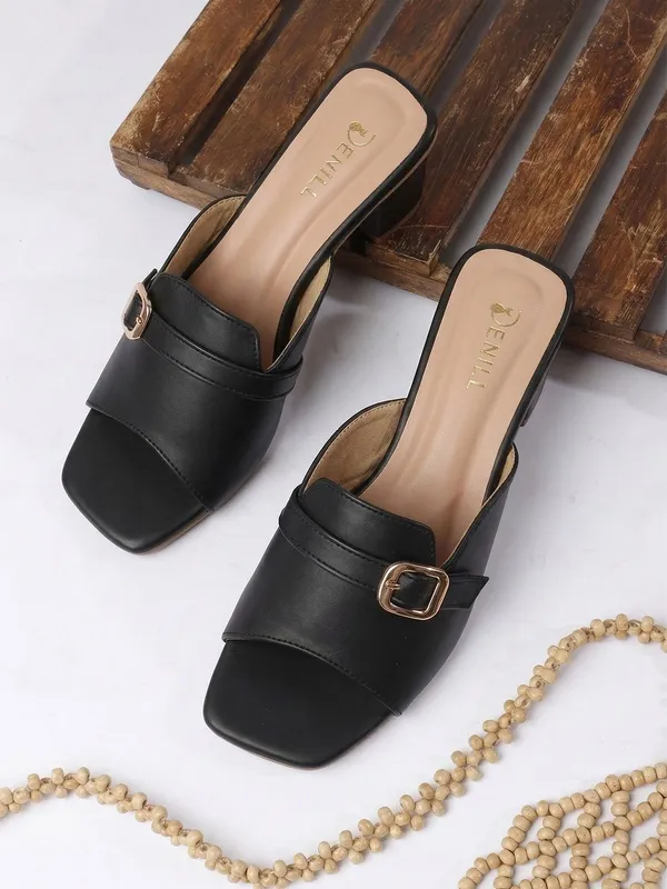 Black_Synthetic_Leather_Heels_For_Women