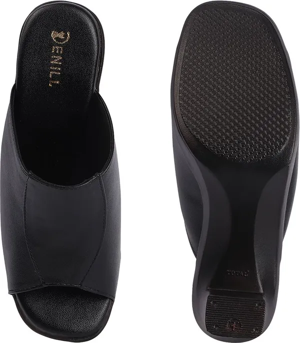 Black_Synthetic_Leather_Heels_For_Women