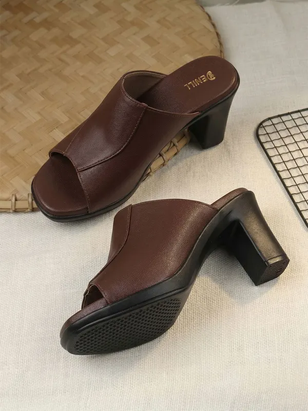 Brown_Synthetic_Leather_Heels_For_Women