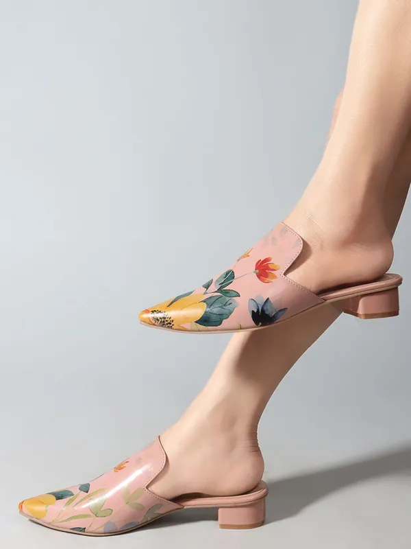 Peach_Synthetic_Leather_Heels_For_Women