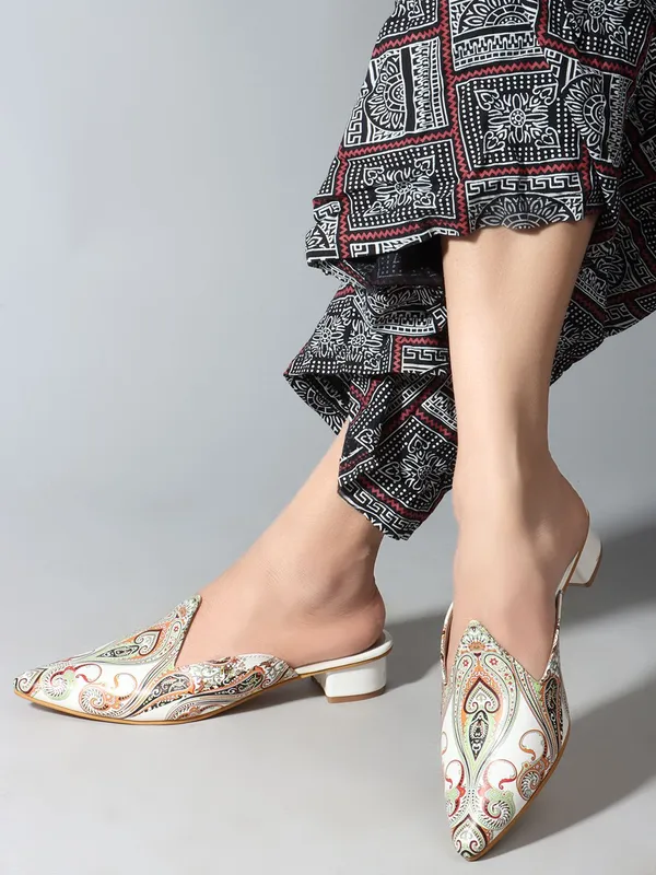 Multicolor_Synthetic_Leather_Heels_For_Women