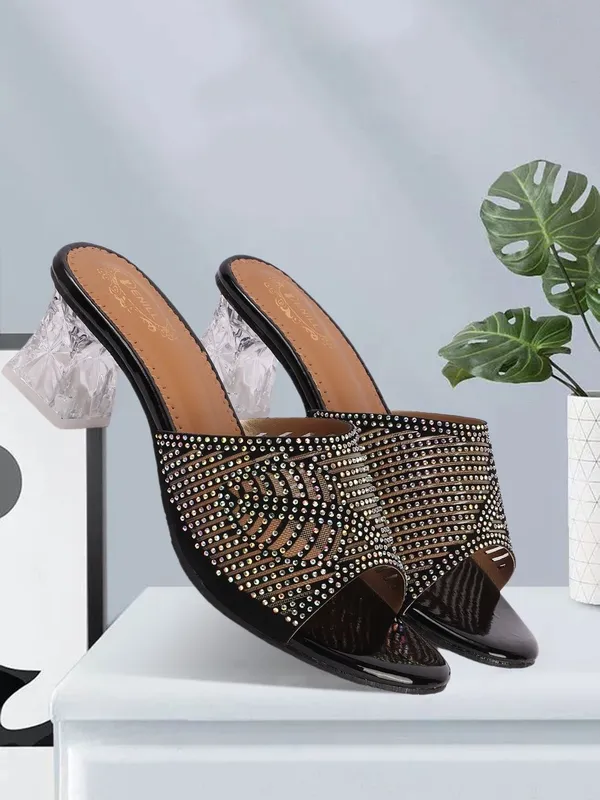 Black_Synthetic_Leather_Heels_For_Women