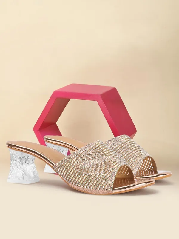 Peach_Synthetic_Leather_Heels_For_Women
