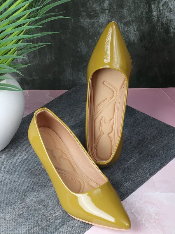 Passion_Yellow_Fabric_Heels_For_Women