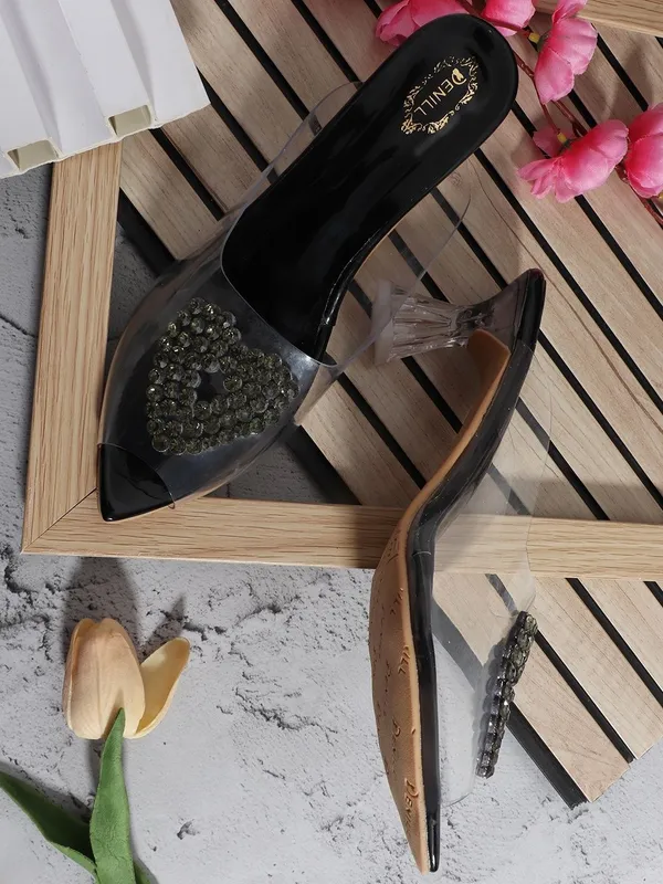 Black_Synthetic_Heels_For_Women