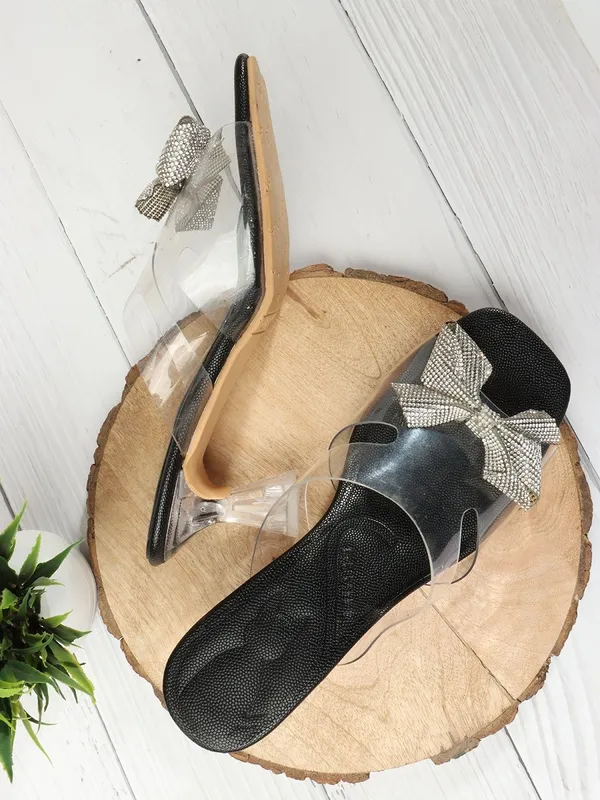 Black_Synthetic_Heels_For_Women