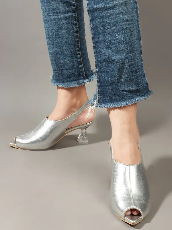Silver_Synthetic_Heels_For_Women