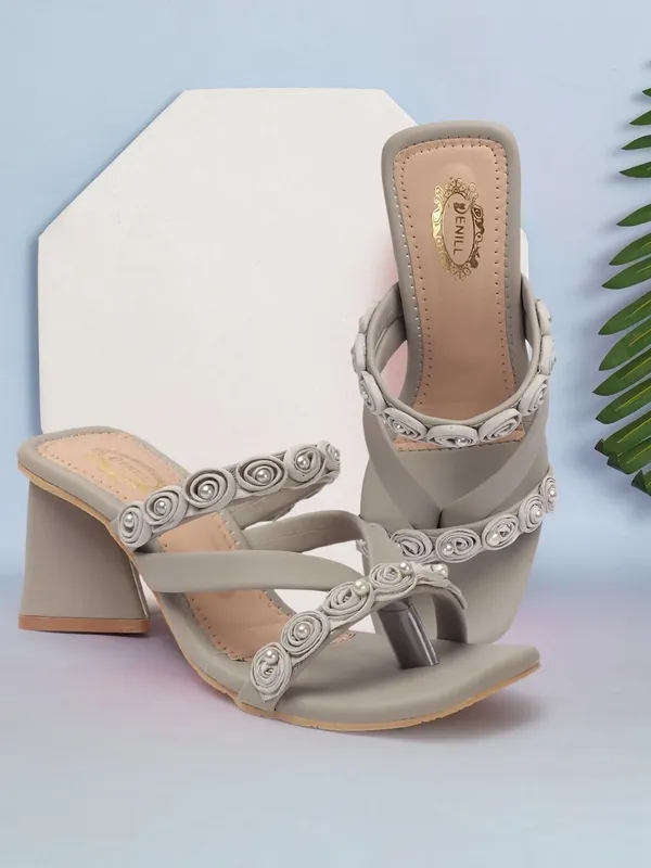 Grey_Synthetic_Leather_Heels_For_Women