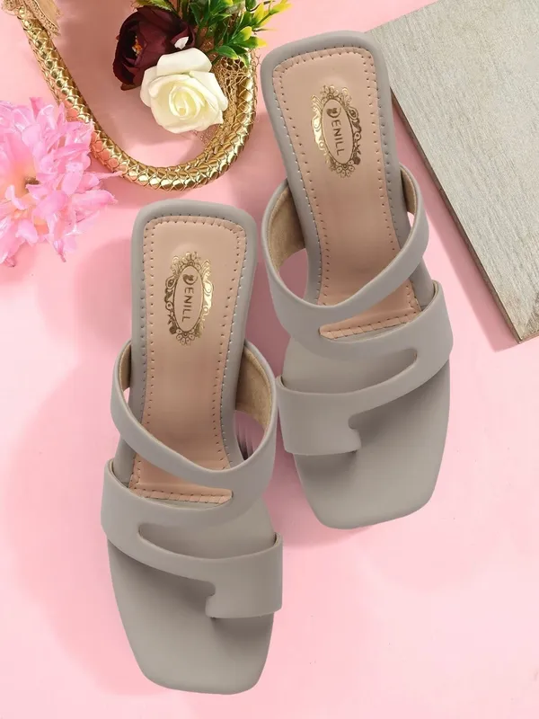 Grey_Synthetic_Leather_Heels_For_Women