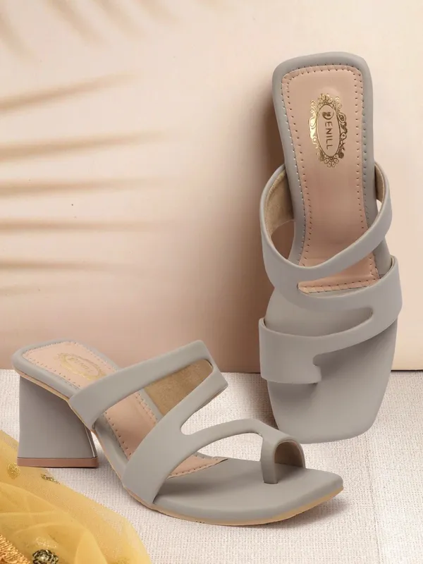 Grey_Synthetic_Leather_Heels_For_Women
