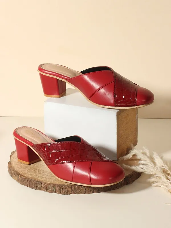 Maroon_Synthetic_Leather_Heels_For_Women