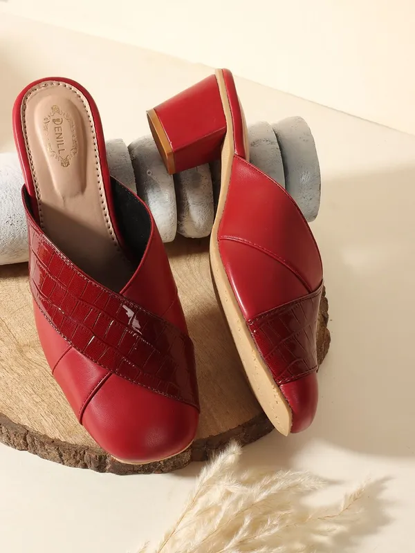 Maroon_Synthetic_Leather_Heels_For_Women