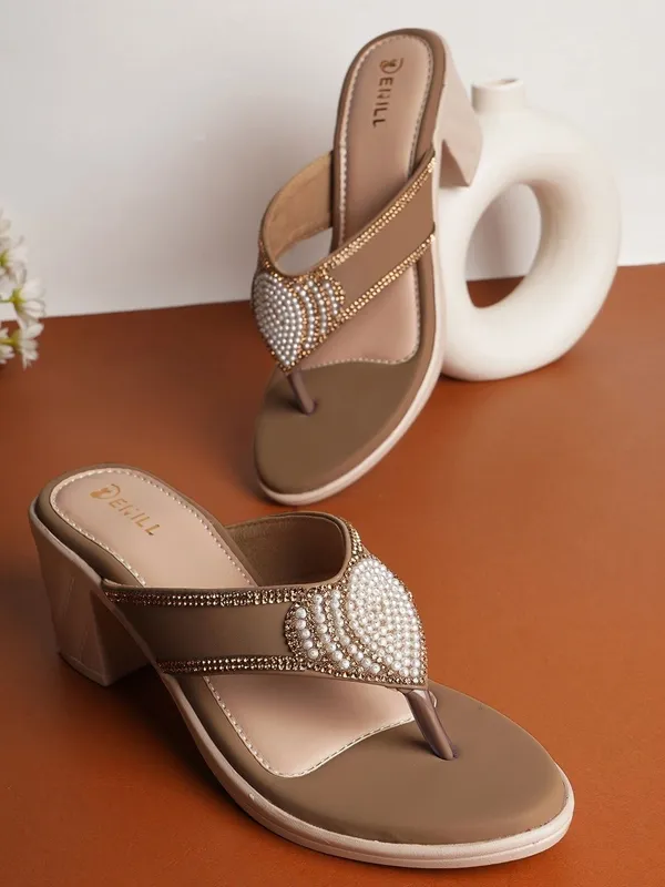 Beige_Synthetic_Leather_Heels_For_Women