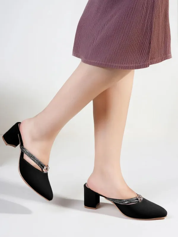 Black_Synthetic_Leather_Heels_For_Women
