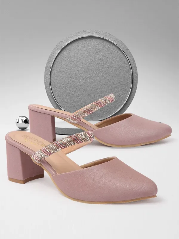 Peach_Synthetic_Leather_Heels_For_Women