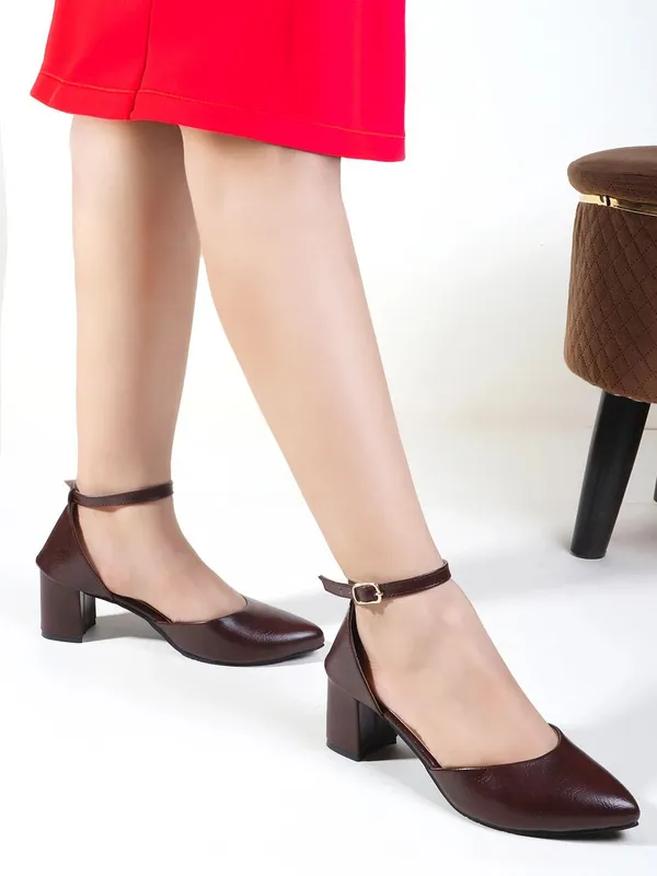 Brown_Synthetic_Leather_Heels_For_Women