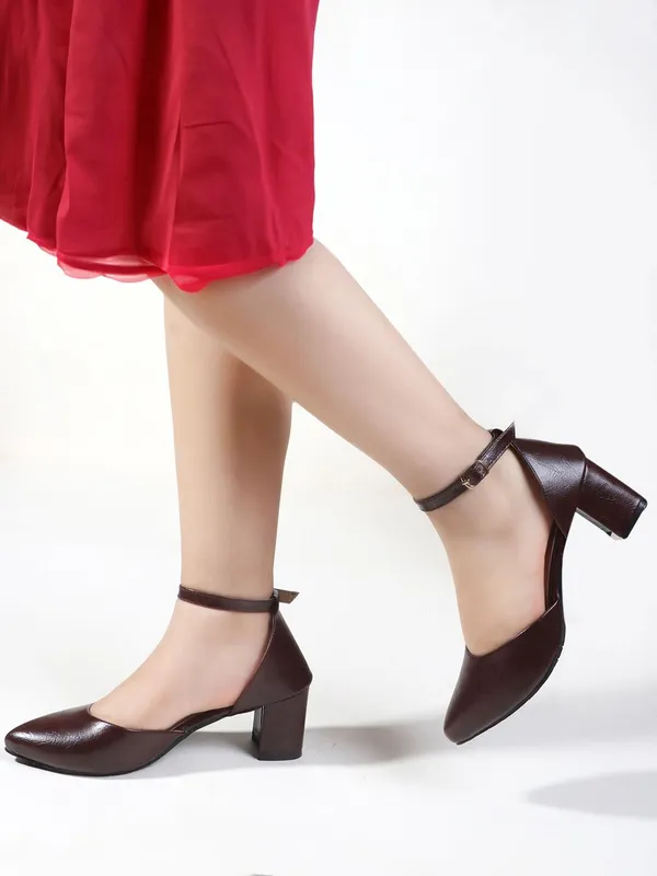 Brown_Synthetic_Leather_Heels_For_Women