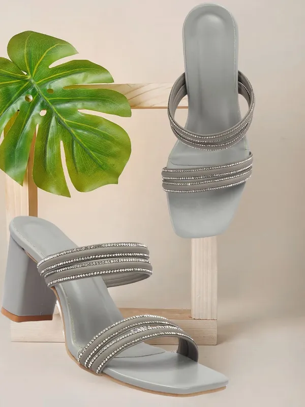 Grey_Synthetic_Leather_Heels_For_Women