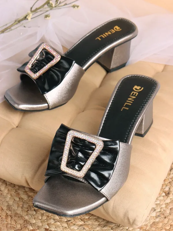 Grey_Synthetic_Leather_Heels_For_Women