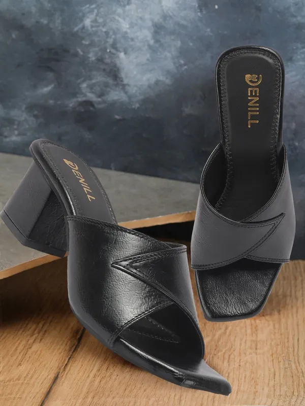 Black_Synthetic_Leather_Heels_For_Women