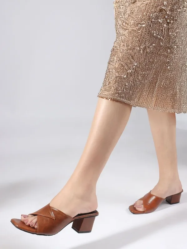 Brown_Synthetic_Leather_Heels_For_Women