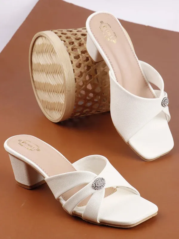 White_Synthetic_Leather_Heels_For_Women