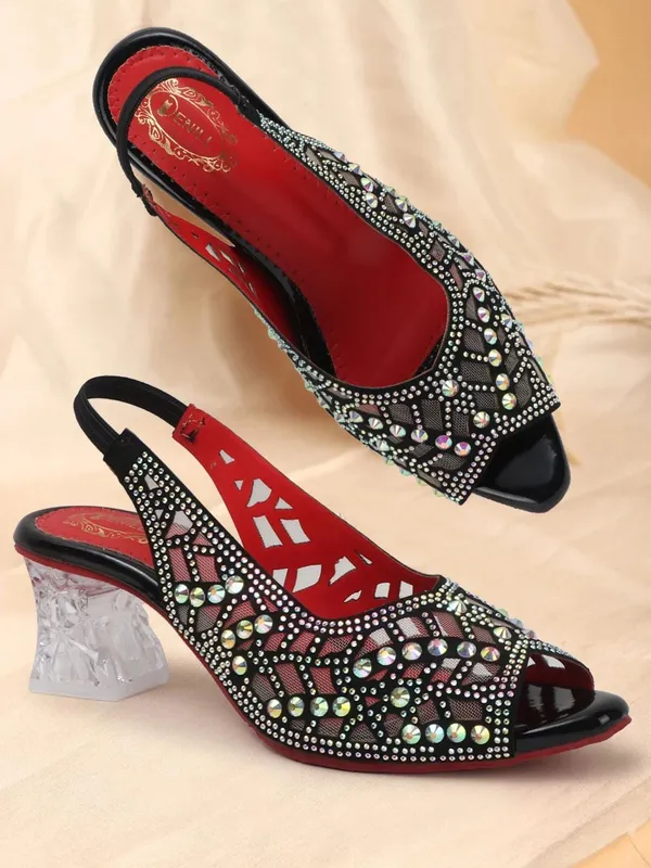 Black_Synthetic_Heels_For_Women