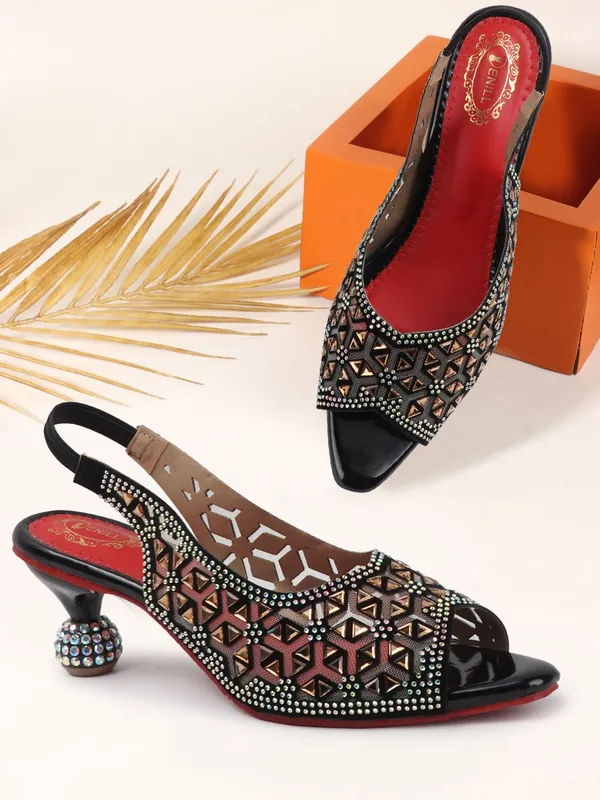 Black_Synthetic_Heels_For_Women