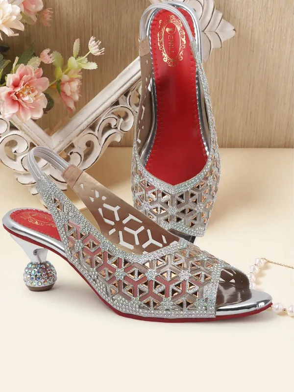 Silver_Synthetic_Heels_For_Women