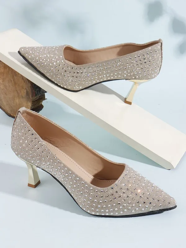Silver_Synthetic_Leather_Heels_For_Women