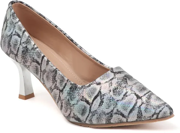 Black_And_Grey_Patent_Leather_Heels_For_Women