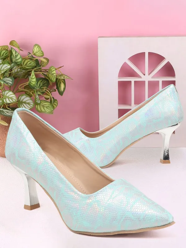 Blue_Patent_Leather_Heels_For_Women