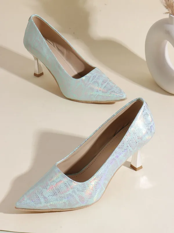 Blue_Patent_Leather_Heels_For_Women