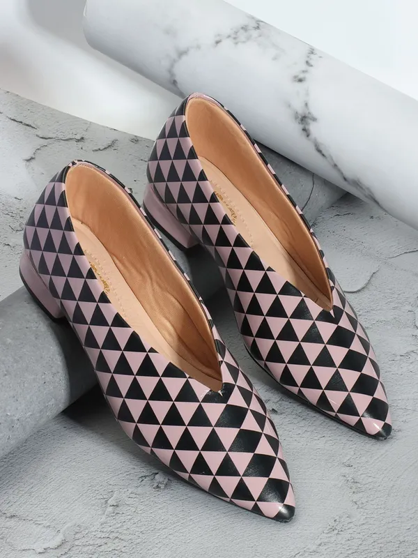 Pink_Patent_Leather_Flats_For_Women