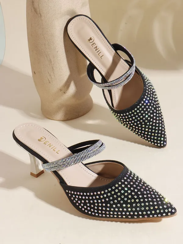 Black_Patent_Leather_Flats_For_Women