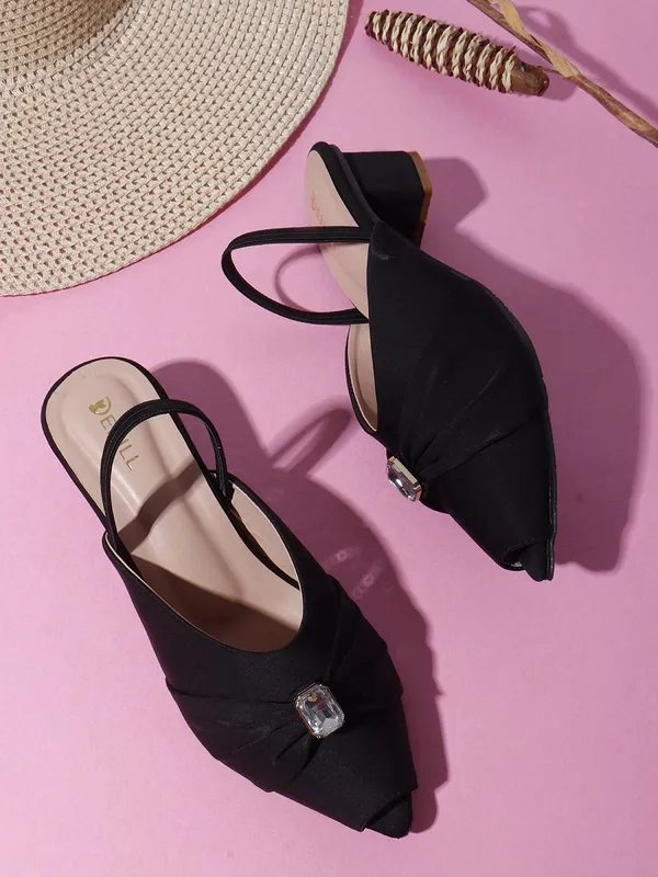 Black_Fabric_Heels_For_Women