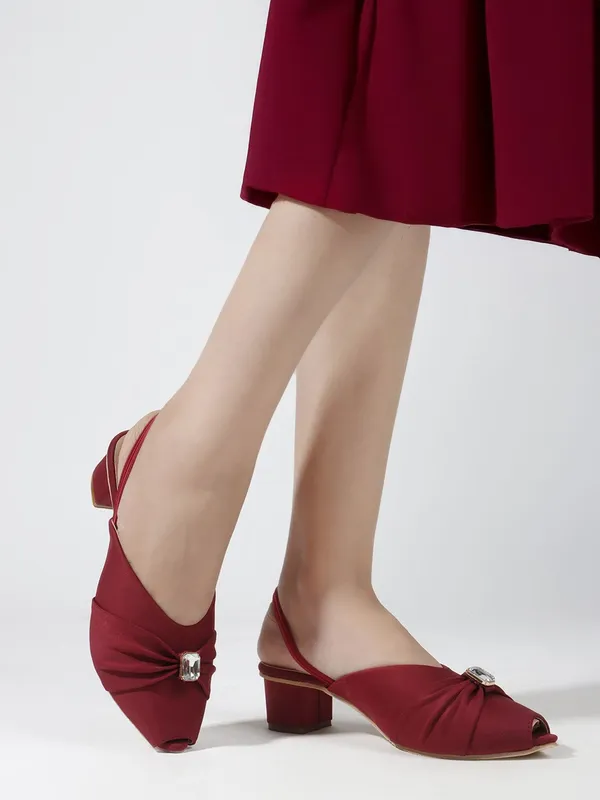 Maroon_Fabric_Heels_For_Women