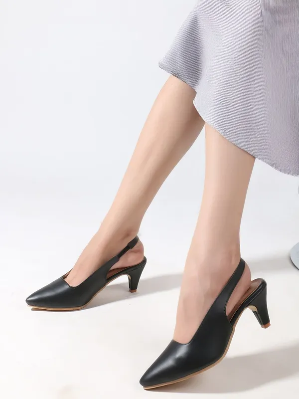 Black_Synthetic_Leather_Heels_For_Women