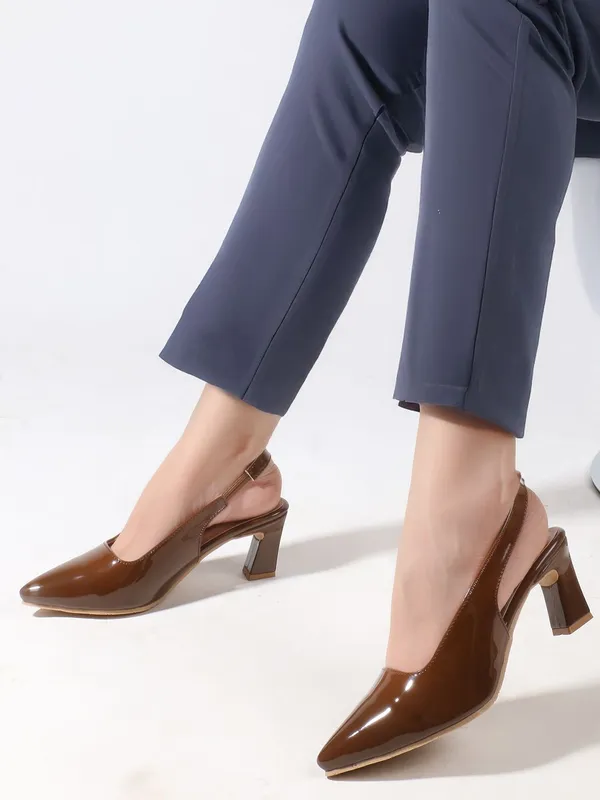 Brown_Patent_Leather_Heels_For_Women