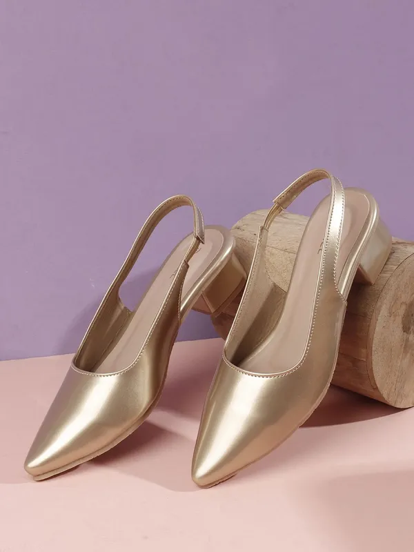 Gold_Patent_Leather_Heels_For_Women