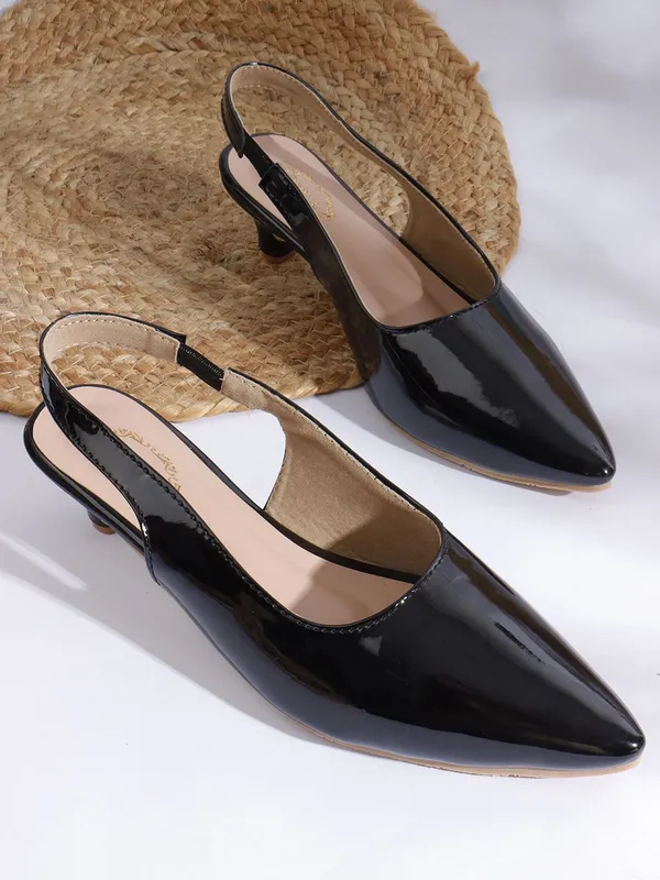 Black_Patent_Leather_Heels_For_Women