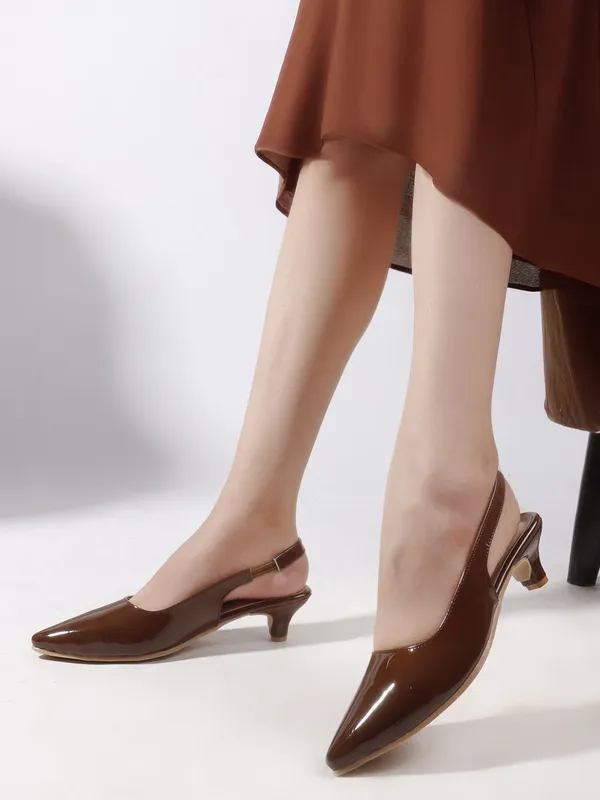 Brown_Patent_Leather_Heels_For_Women