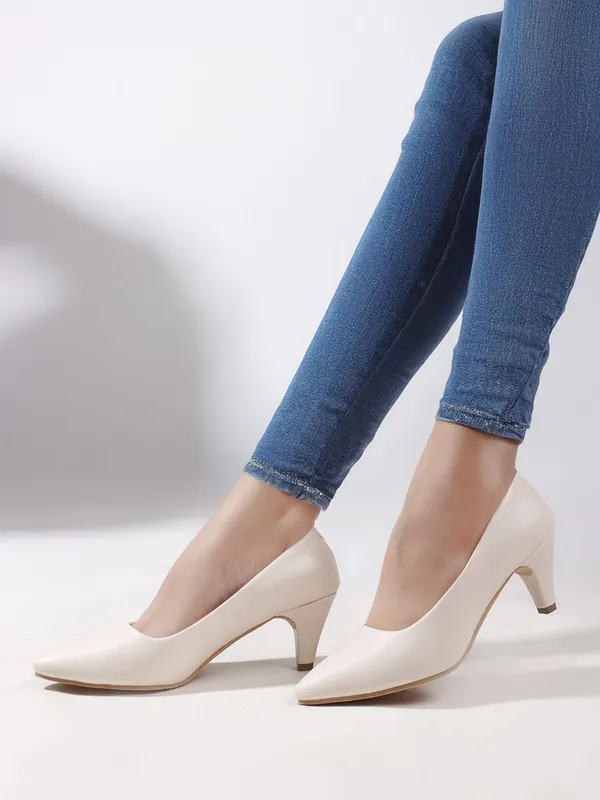 White_Synthetic_Leather_Heels_For_Women