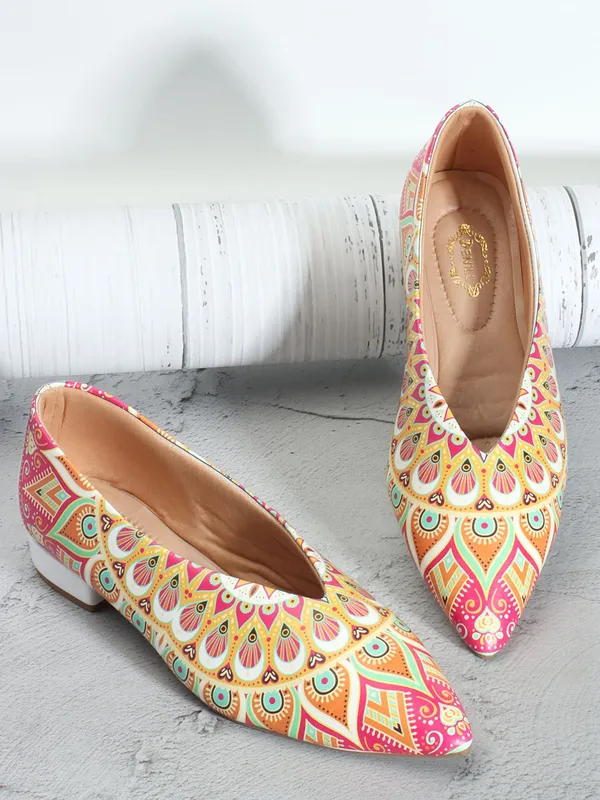 White_Patent_Leather_Flats_For_Women