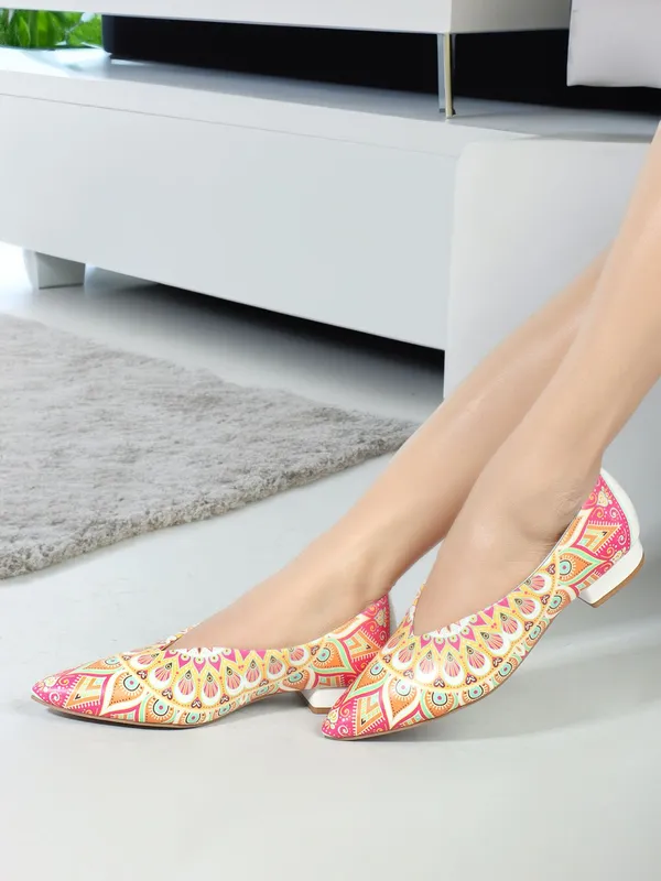 White_Patent_Leather_Flats_For_Women