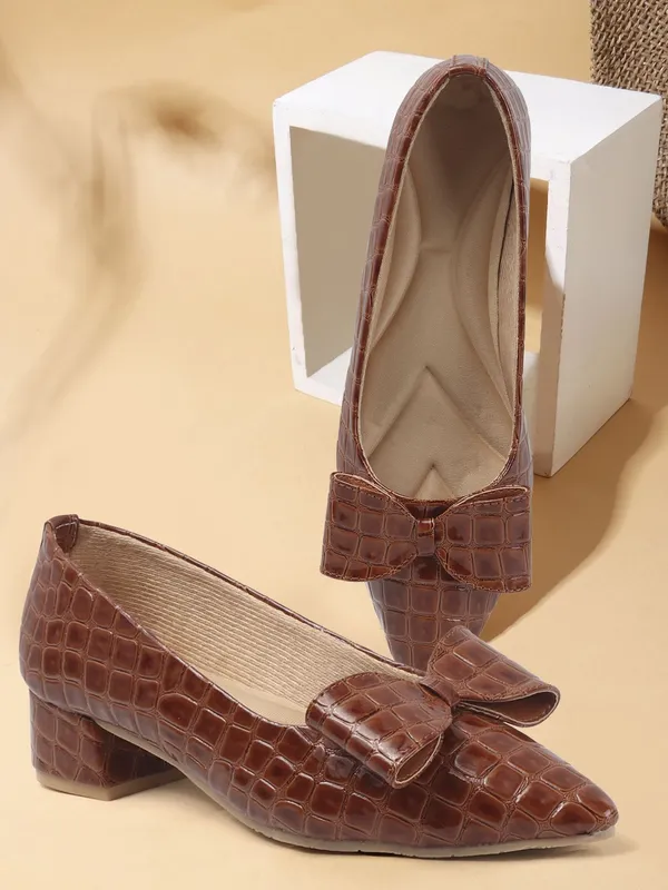 Brown_Synthetic_Leather_Heels_For_Women