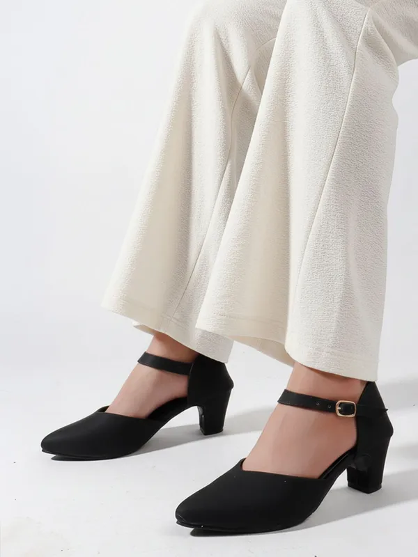 Black_Synthetic_Leather_Heels_For_Women