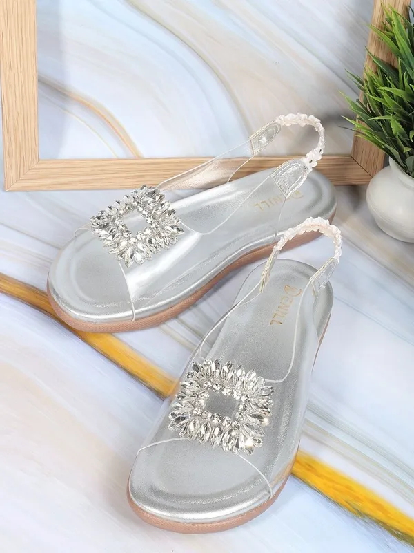 Grey_Synthetic_Leather_Flats_For_Women