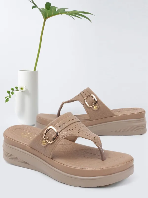 Beige_Synthetic_Leather_Flats_For_Women
